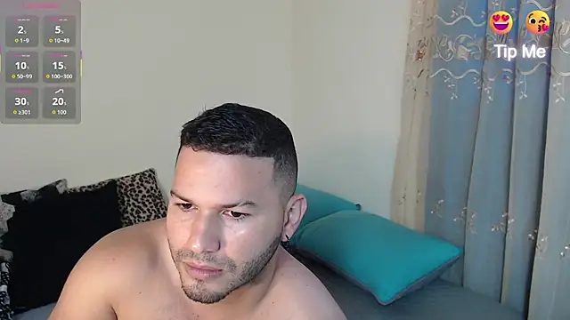 Snapshot of Tim_mz01 chatting on 14, 10, 2025 Tim mz01 online show from 14, 10, 2025