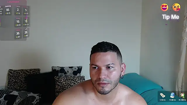 Snapshot of Tim_mz01 chatting on 15, 10, 2025 Tim mz01 online show from 15, 10, 2025