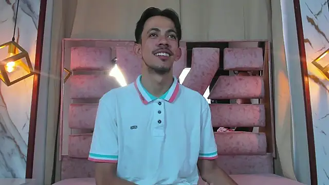 Snapshot of kameron_and_Nick chatting on 25, 11, 2025 kameron and Nick online show from 25, 11, 2025