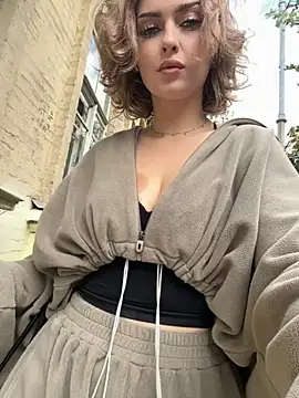 KellyKeler online show from 27, 9, 2025