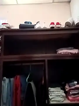 Arii collins1 online show from 12, 10, 2025