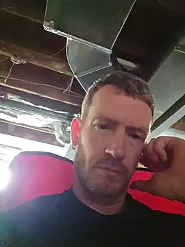 Snapshot of Sampzon chatting on 11, 10, 2025 Sampzon online show from 11, 10, 2025