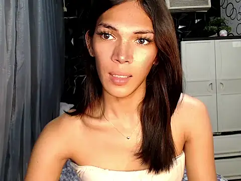 Snapshot of ladyhotcuming chatting on 27, 5, 2026 ladyhotcuming online show from 27, 5, 2026