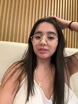 Snapshot of Michelle_Zoe chatting on 8, 3, 2026 Michelle Zoe online show from 8, 3, 2026