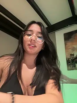 Snapshot of Michelle_Zoe chatting on 25, 3, 2026 Michelle Zoe online show from 25, 3, 2026