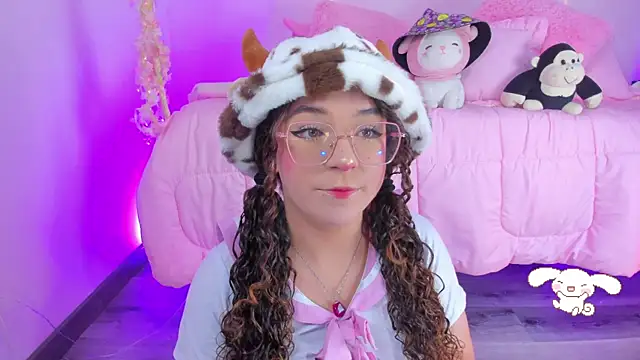 Snapshot of hannacutegod chatting on 10, 11, 2025 hannacutegod online show from 10, 11, 2025