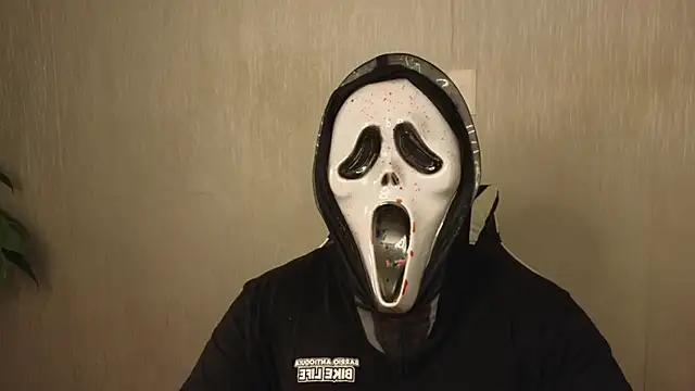 Ades Lowe online show from 31, 10, 2025