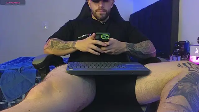 Snapshot of Ades_Lowe chatting on 16, 2, 2026 Ades Lowe online show from 16, 2, 2026