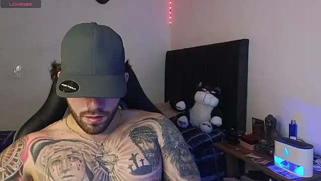 Snapshot of Ades_Lowe chatting on 3, 3, 2026 Ades Lowe online show from 3, 3, 2026