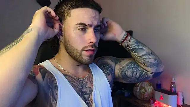 Snapshot of Ades_Lowe chatting on 11, 4, 2026 Ades Lowe online show from 11, 4, 2026