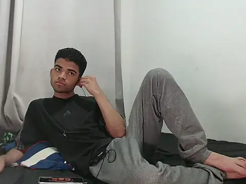 camillo beischel  online show from 25, 9, 2025