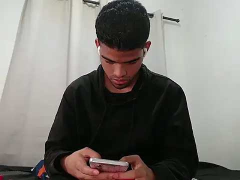 camillo beischel  online show from 11, 10, 2025