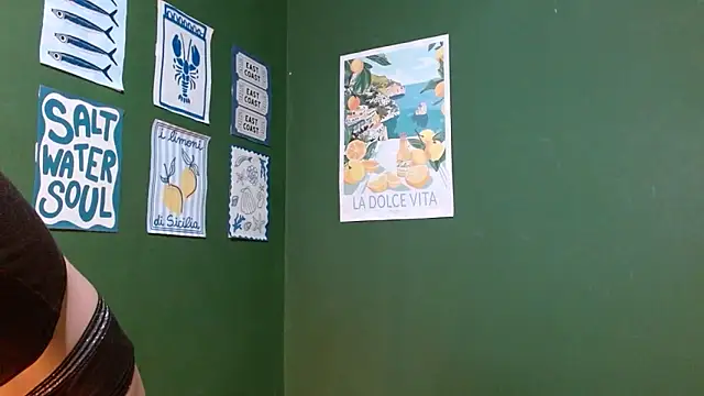 Roxiehood online show from 31, 10, 2025