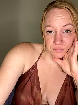 Snapshot of ChiliRoja chatting on 19, 9, 2025 ChiliRoja online show from 19, 9, 2025