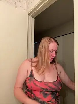 Snapshot of ChiliRoja chatting on 26, 10, 2025 ChiliRoja online show from 26, 10, 2025