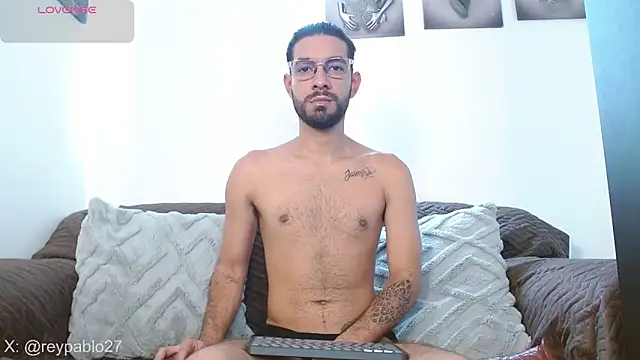 ReyPablo1 online show from 23, 11, 2025