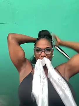 Snapshot of Bustykeyla chatting on 2, 6, 2026 Bustykeyla online show from 2, 6, 2026