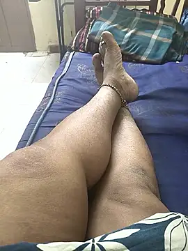 Snapshot of Villageanuty chatting on 15, 11, 2025 Villageanuty online show from 15, 11, 2025