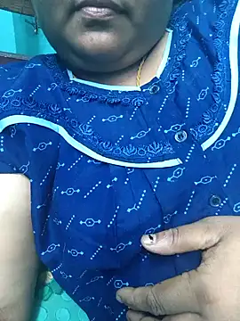 Snapshot of Villageanuty chatting on 19, 1, 2026 Villageanuty online show from 19, 1, 2026