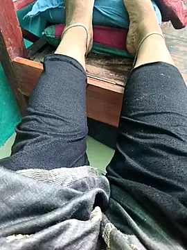 Snapshot of Villageanuty chatting on 10, 4, 2026 Villageanuty online show from 10, 4, 2026