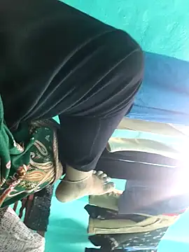 Snapshot of Villageanuty chatting on 16, 4, 2026 Villageanuty online show from 16, 4, 2026