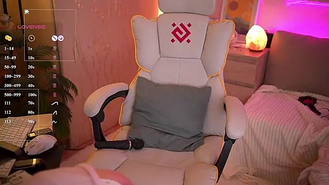 Snapshot of bryk_elise chatting on 23, 4, 2026 bryk elise online show from 23, 4, 2026