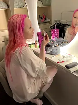 Snapshot of AsiaVegas chatting on 16, 12, 2025 AsiaVegas online show from 16, 12, 2025