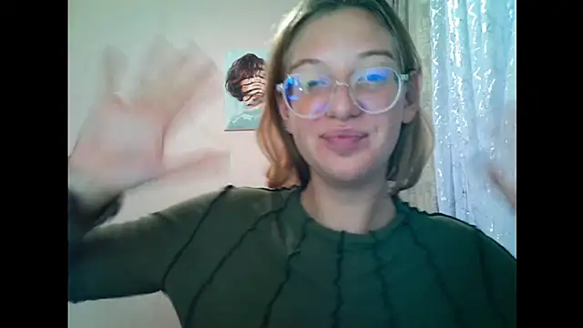 Snapshot of Lily_Ember chatting on 24, 9, 2025 Lily Ember online show from 24, 9, 2025