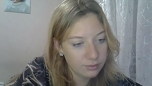 Snapshot of Lily_Ember chatting on 5, 10, 2025 Lily Ember online show from 5, 10, 2025