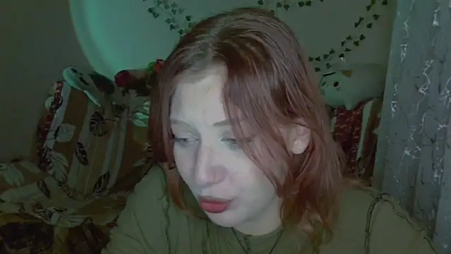 Snapshot of Lily_Ember chatting on 4, 12, 2025 Lily Ember online show from 4, 12, 2025