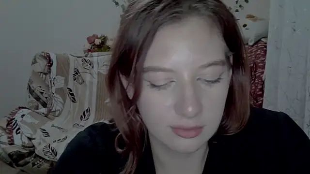 Snapshot of Lily_Ember chatting on 13, 12, 2025 Lily Ember online show from 13, 12, 2025