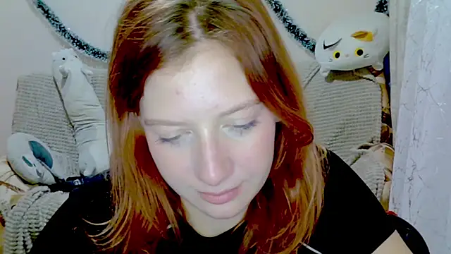 Snapshot of Lily_Ember chatting on 17, 12, 2025 Lily Ember online show from 17, 12, 2025