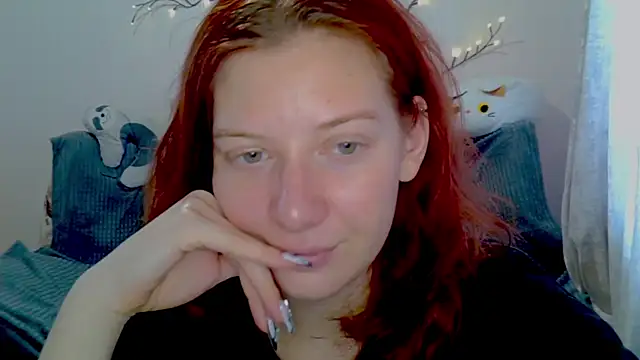 Lily Ember online show from 14, 2, 2026