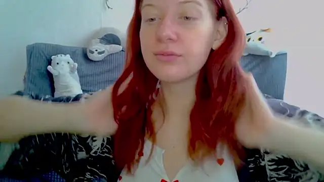 Lily Ember online show from 18, 2, 2026