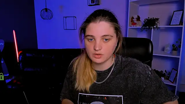 Snapshot of inga_gree chatting on 21, 12, 2025 inga gree online show from 21, 12, 2025