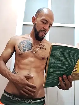 Snapshot of wolfsexmxn chatting on 12, 9, 2025 wolfsexmxn online show from 12, 9, 2025