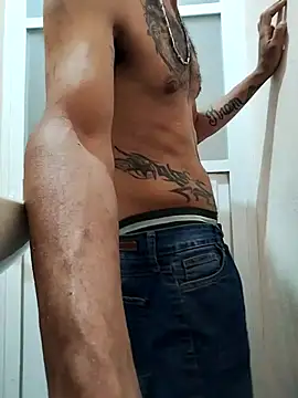 Snapshot of wolfsexmxn chatting on 14, 9, 2025 wolfsexmxn online show from 14, 9, 2025