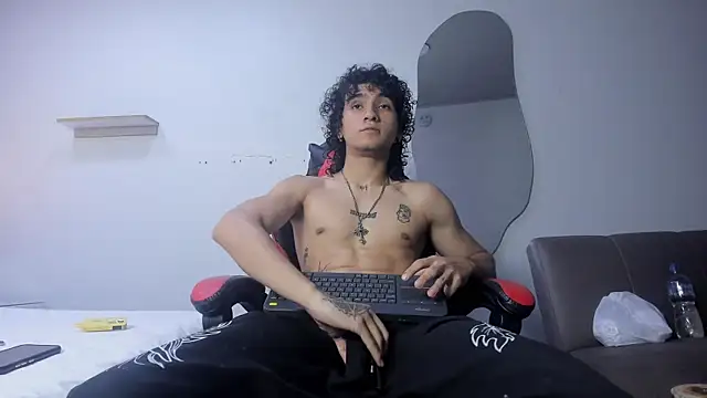 Snapshot of JackesTaylor chatting on 21, 4, 2026 JackesTaylor online show from 21, 4, 2026
