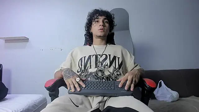 Snapshot of JackesTaylor chatting on 1, 5, 2026 JackesTaylor online show from 1, 5, 2026