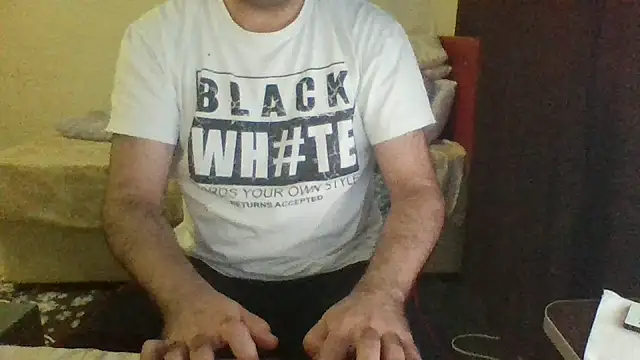 Snapshot of st206boy chatting on 7, 7, 2026 st206boy online show from 7, 7, 2026