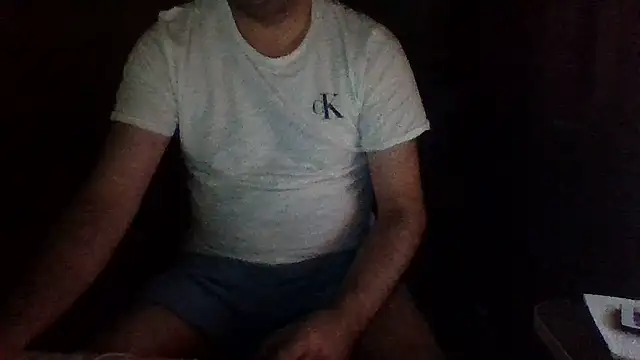 Snapshot of st206boy chatting on 15, 7, 2026 st206boy online show from 15, 7, 2026