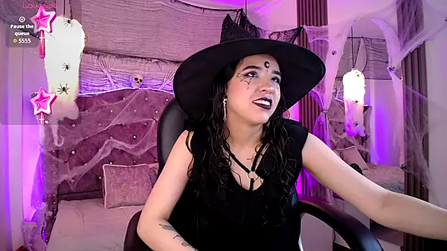 Amara Davis online show from 29, 10, 2025