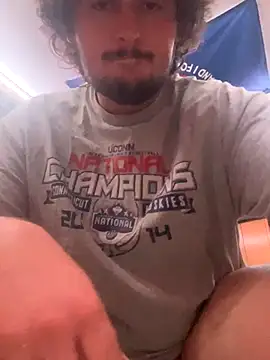 Snapshot of ThomasL4187 chatting on 3, 11, 2025 ThomasL4187 online show from 3, 11, 2025