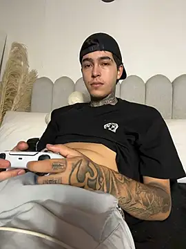 Snapshot of samm4044 chatting on 4, 3, 2026 samm4044 online show from 4, 3, 2026