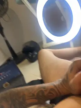 Snapshot of samm4044 chatting on 8, 4, 2026 samm4044 online show from 8, 4, 2026