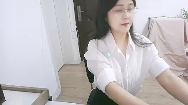 Snapshot of 98bunny chatting on 2, 3, 2026 98bunny online show from 2, 3, 2026