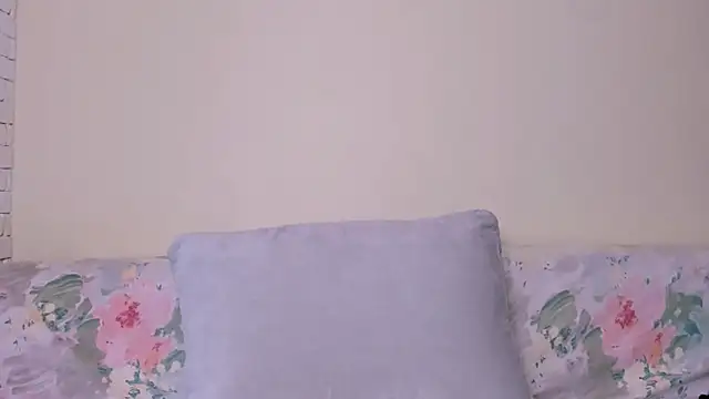 Snapshot of Elle_Pearl_ chatting on 28, 3, 2026 Elle Pearl online show from 28, 3, 2026