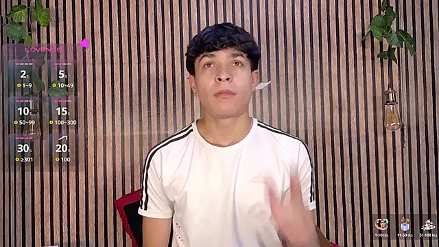 Snapshot of Felipe_boy1 chatting on 21, 10, 2025 Felipe boy1 online show from 21, 10, 2025