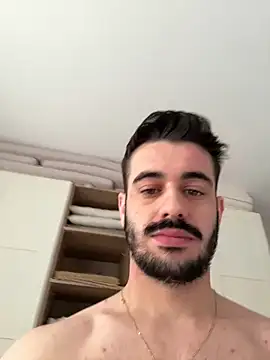 Snapshot of Carl242000 chatting on 17, 12, 2025 Carl242000 online show from 17, 12, 2025