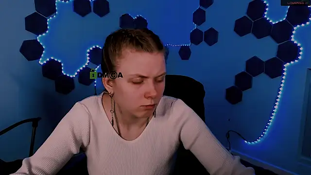 Snapshot of foxy_tease_ chatting on 22, 11, 2025 foxy tease online show from 22, 11, 2025